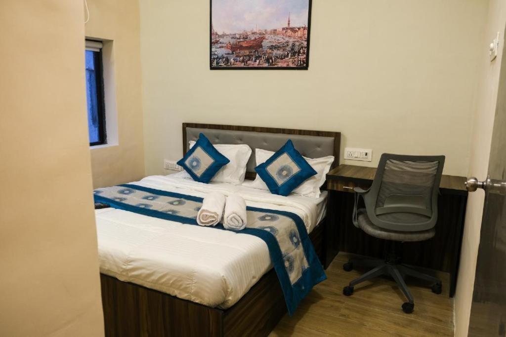 Hotel Vrc Мумбаи Экстерьер фото