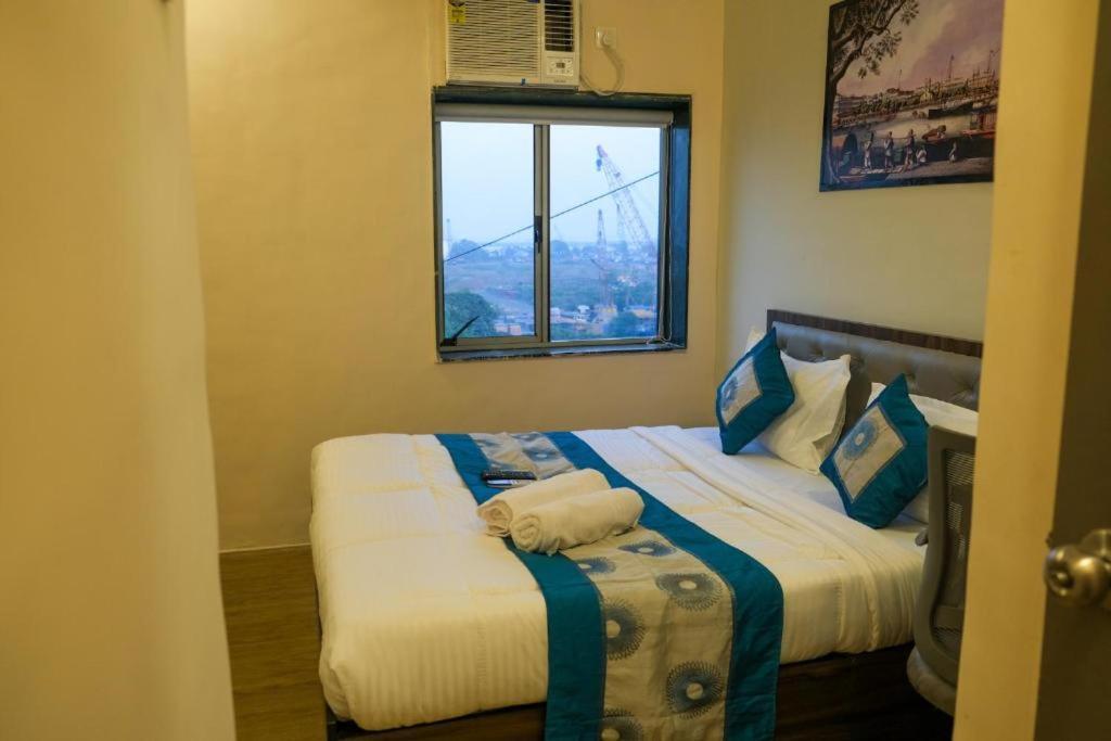 Hotel Vrc Мумбаи Экстерьер фото